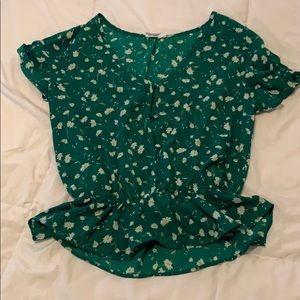 Junior xs green floral top